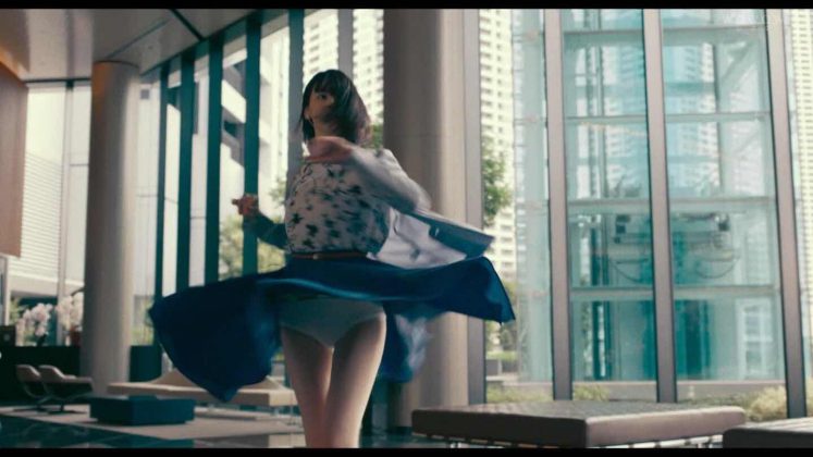 Ayaka Miyoshi em cena do filme japonês Dance With Me (2019).
